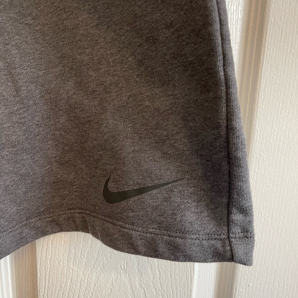 Nike Dri Fit men’s shorts size XXL - Picture 2 of 6